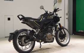 HUSQVARNA SVARTPILEN 401 2018