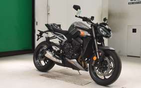 TRIUMPH STREET TRIPLE RS 2025