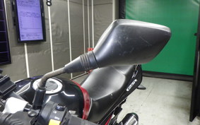 SUZUKI GSR250