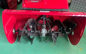 HONDA  SNOW BLOWER  MACHINE 
