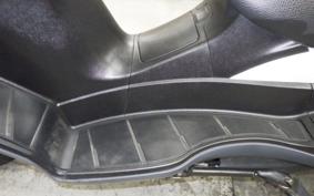 SUZUKI SKYWAVE 200 (Burgman 200)
