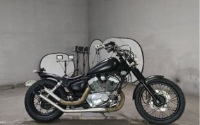 YAMAHA VIRAGO 250 3DM