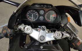 HONDA CBR750 RC27
