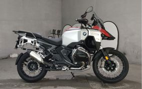 BMW R1300GS Adventure 2025 0M31
