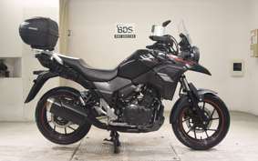 SUZUKI Vｽﾄﾛｰﾑ250A 2007