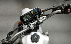 YAMAHA SEROW 225W 4JG