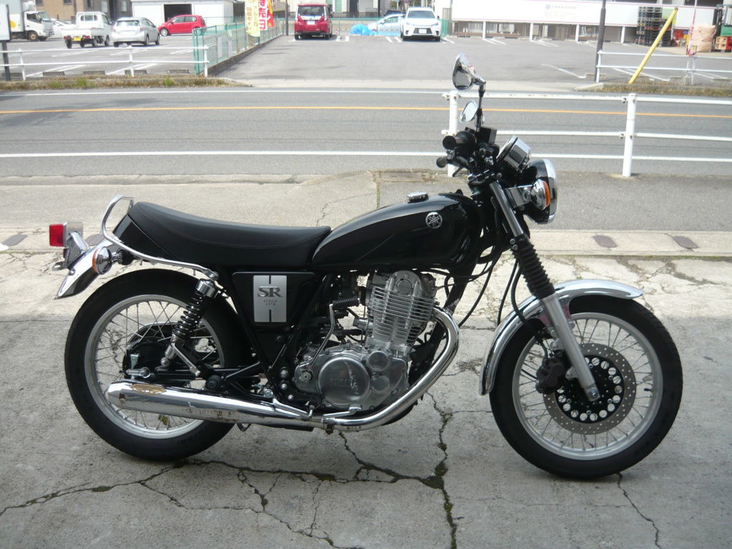 Фото Yamaha SR400 2020 с японского аукциона