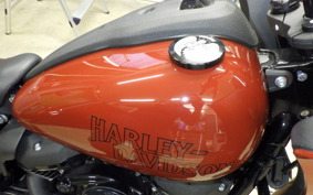 HARLEY FXLRST1920 2025