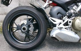 DUCATI  DUCATI  STREET  FIGHTER V4S 2021 1F00