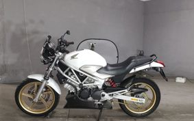 HONDA VTR 250 MC33