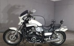 YAMAHA VMAX 2000 2LT