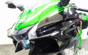 KAWASAKI NINJA H2 SX SE 2018 ZXT02A