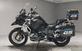BMW R1250GS ADVENTURE 2021 0M11