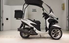 YAMAHA TRICITY 125 ヤネツキ SE82J