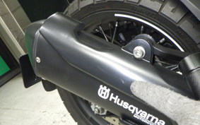 HUSQVARNA SVARTPILEN 401 2021