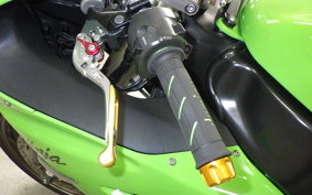 KAWASAKI ZX 10 NINJA R 2006 ZXT00D
