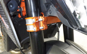 KTM 890 DUKE R 2020