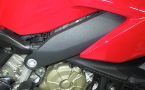 DUCATI ストリート FIGHTER V4S 2022