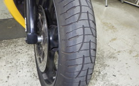 TRIUMPH DAYTONA 600 2004