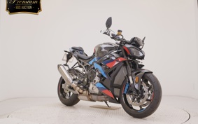 BMW M1000R 2025