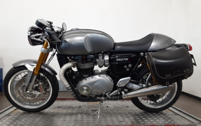 TRIUMPH THRUXTON 1200R 2016 DAD72H
