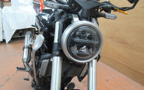 HONDA CB250R MC52