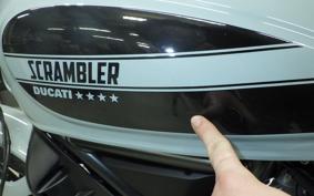 DUCATI SCRAMBLER SIXTY2 2021