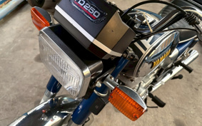 YAMAHA YD250 2HV