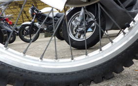 YAMAHA SEROW 225 W 4JG