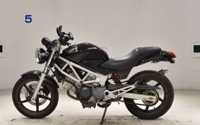 HONDA VTR 250 Gen. 2 2024 MC33