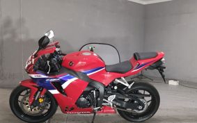 HONDA CBR600RR 2026 PC40
