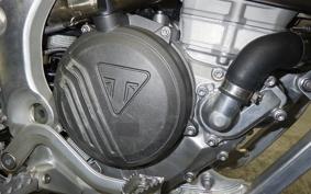 TRIUMPH TF250X