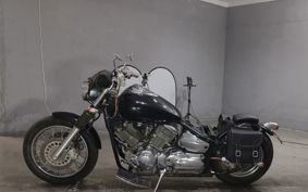 YAMAHA DRAGSTAR 1100 2003 VP13J