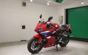 HONDA CBR650R E-Clutch 2026 RH17