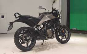 HUSQVARNA SVARTPILEN 250