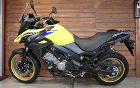 SUZUKI DL650 ( V-Strom 650 ) 2021 C733A
