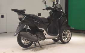 YAMAHA TRICITY 125 SE82J