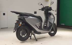HONDA CUV e: EF18