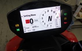 DUCATI ストリート FIGHTER V2 2024