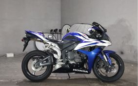 HONDA CBR600RR PC40
