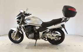 SUZUKI BANDIT 1200 2001 GV77A