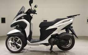 YAMAHA TRICITY 125 SE82J