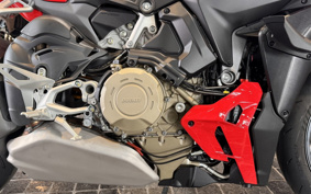 DUCATI STREET FIGHTER V4S 2025 7F00