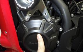 HONDA CBR650R E-Clutch 2025