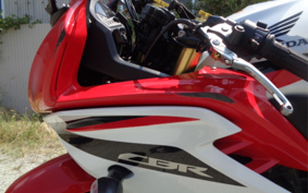 HONDA CBR600F 2015 PC41