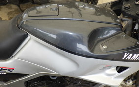 YAMAHA FZ250 1KG