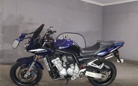 YAMAHA FZS1000 FAZER 2002 RN06