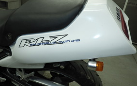 YAMAHA R1-Z 2010 3XC