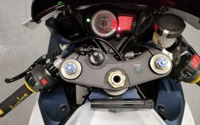 SUZUKI GSX-R750 CW111