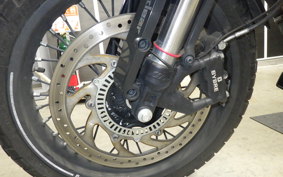 HUSQVARNA SVARTPILEN 125